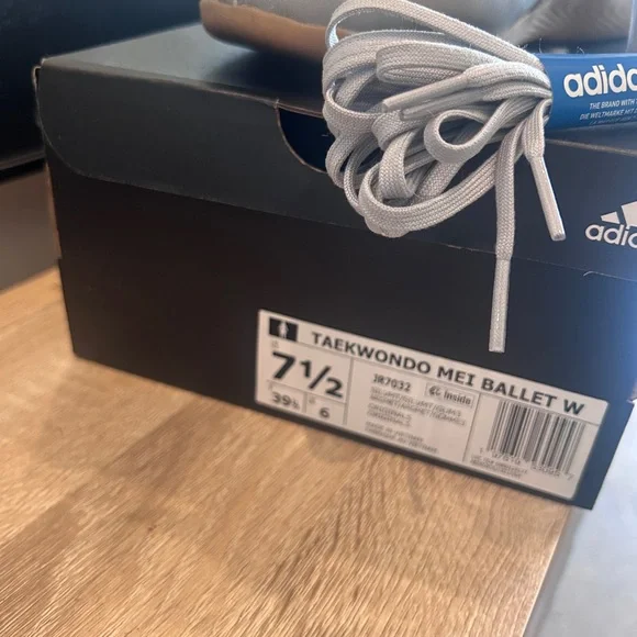 adidas Taekwondo Mei Ballet W in Silver - Picture 3 of 3